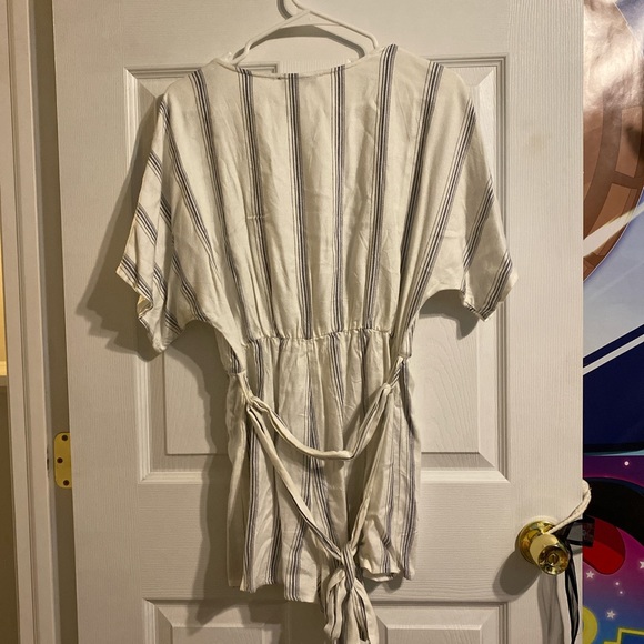 Romper - Picture 2 of 2